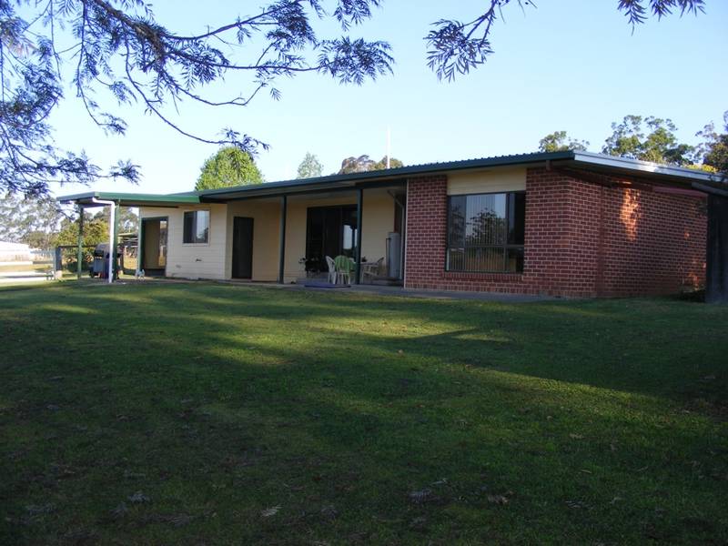 SUPERB SMALL ACREAGE Picture 2