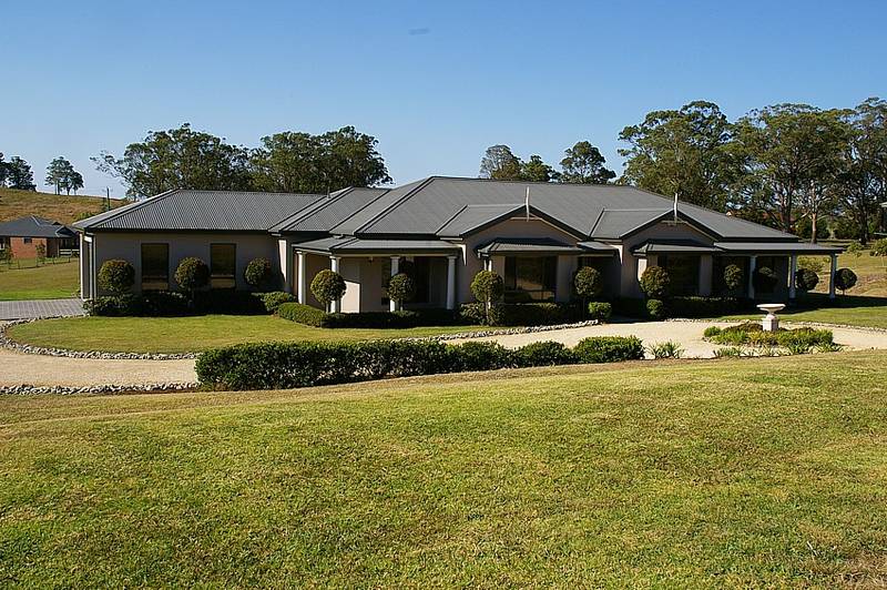 Location, luxury and lifestyle
- 10 out of 10 Picture 1