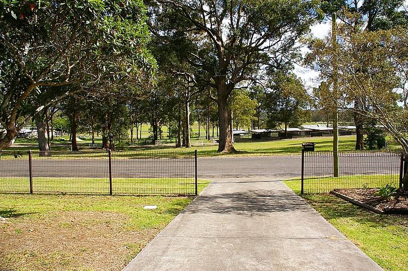 Quiet, West Kempsey location Picture 3