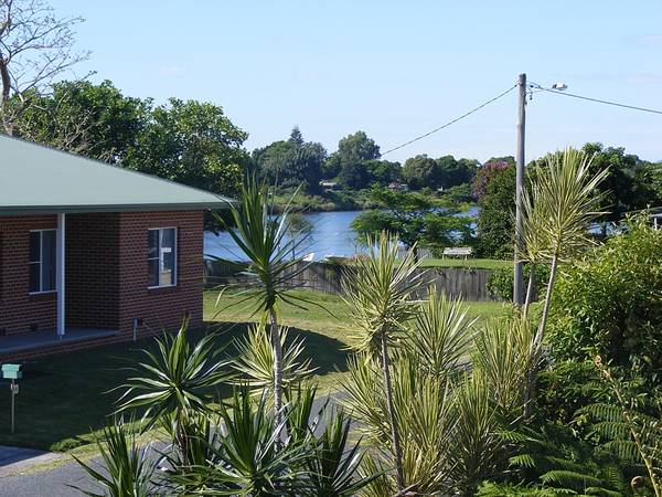 Ease the Squeeze Picture Ease the Squeeze Picture