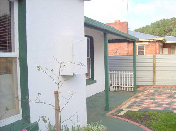 MORTGAGEE SALE - BY AUCTION - IN THE HEART OF SOUTH BURNIE Picture 3