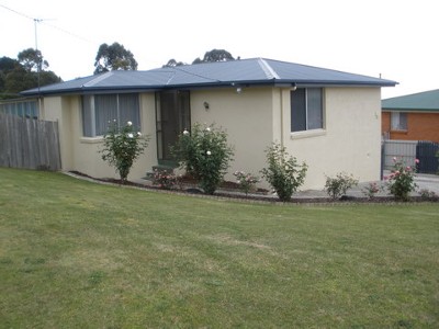 MAKE YOURSELF AT HOME Picture