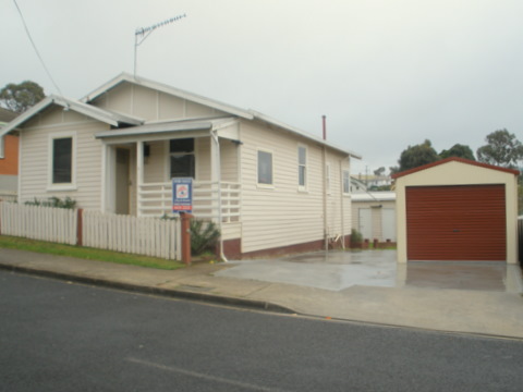 3 Bedroom Cottage Picture 1
