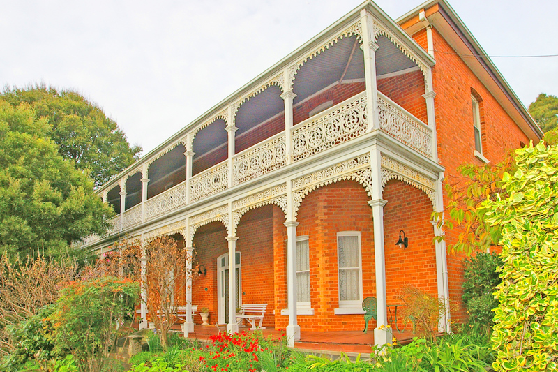 Magnificent Victorian Home & Property Picture 1