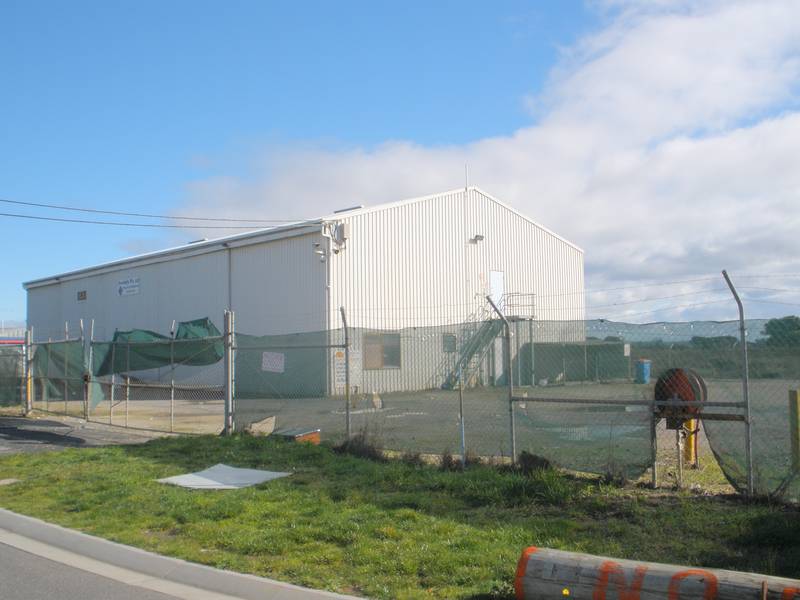 Industrial Shed + Office Picture 1