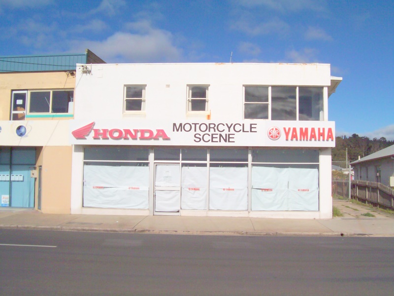 COMMERCIAL WITH HIGHWAY EXPOSURE Picture 1