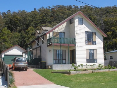 Unique Family Living Picture