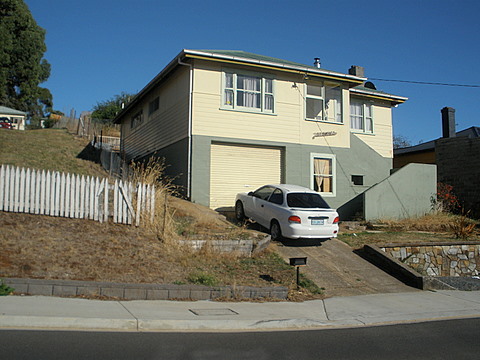 4 Bedroom Home - Brooklyn Picture 1