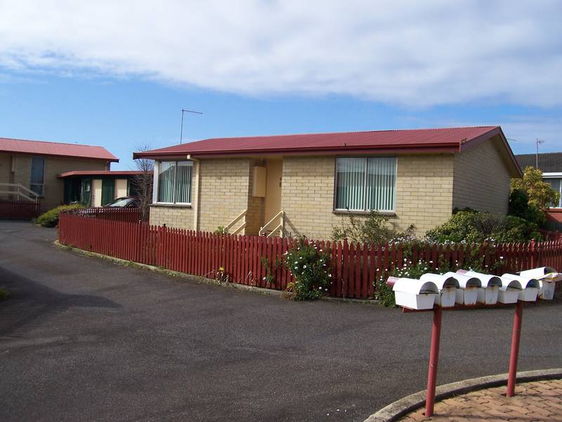 2 Bedroom Unit Picture 1