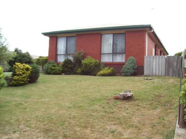 'FAMILY FRIENDLY - RUMPUS - DOUBLE GARAGE