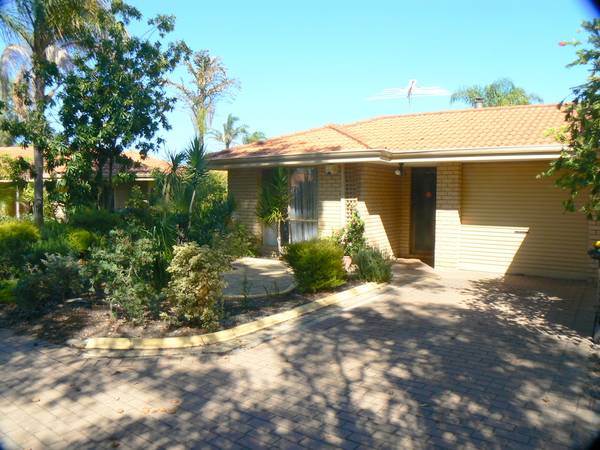 MUST VIEW!! Picture 1