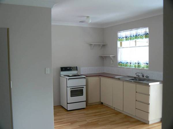 KISS YOUR LANDLORD GOODBYE Picture 2