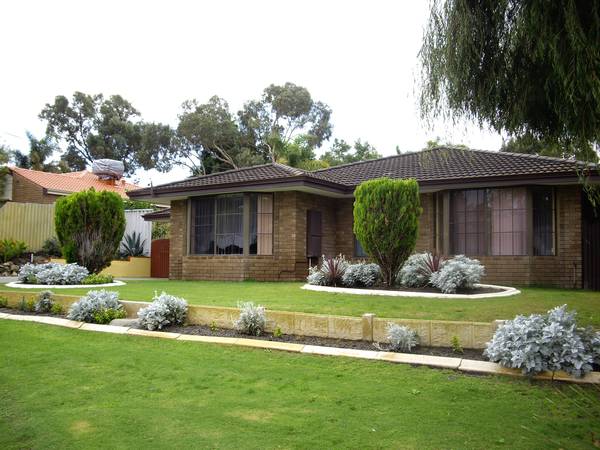 ENTERTAINER'S DELIGHT Picture 1