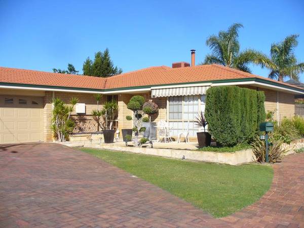 VERY CLOSE TO BEELIAR Picture 1