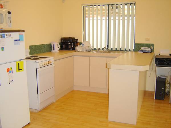 A HOME TO SUIT YOUR NEEDS! Picture 3