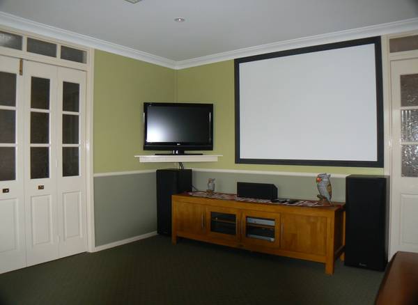 FEATURES GALORE Picture FEATURES GALORE Picture