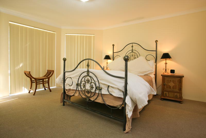 GREAT LOCATION! Picture 2