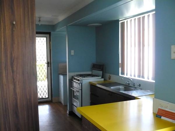 PRICE REDUCED!! HUGE WORKSHOP!! Picture