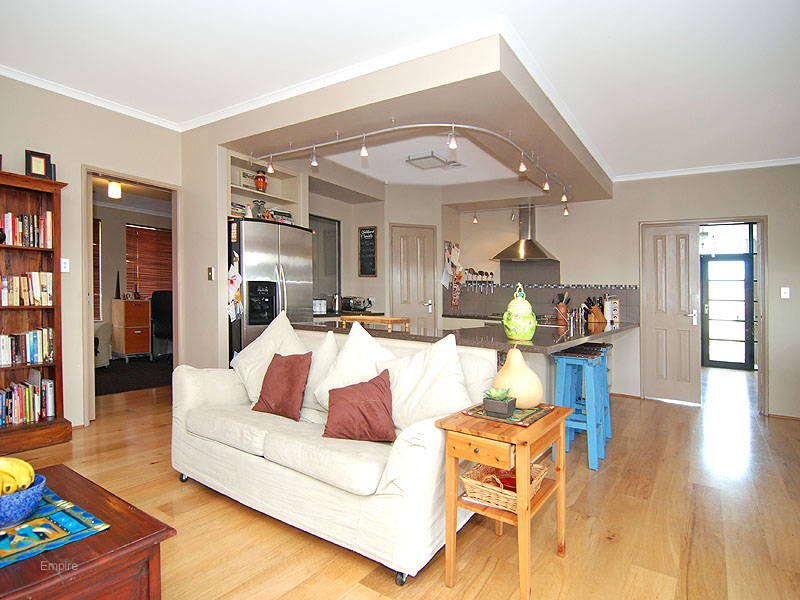 ROSS NORTH HOME Picture 3