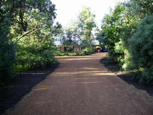 MARGARET RIVER STYLE HOME IN OAKFORD Picture 3