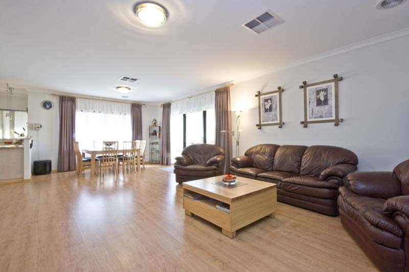 SPACIOUS FAMILY IN THE SOUGHT AFTER MEVE' ESTATE - Another HOME SOLD by NOELINE AND DAVID Call us NOW. Superior MARKETIN Picture 3