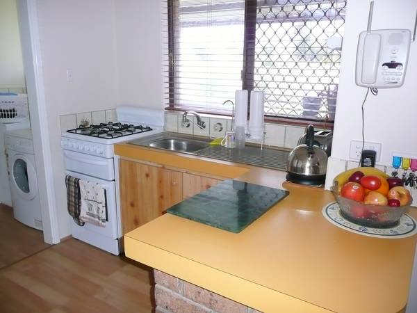 IMMACULATE! Picture 3