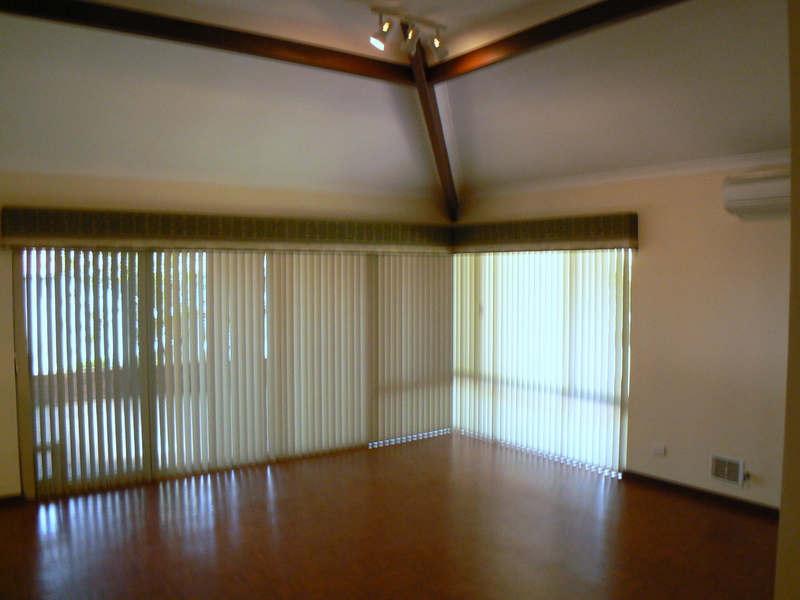 WHAT A BEAUTY Picture 3