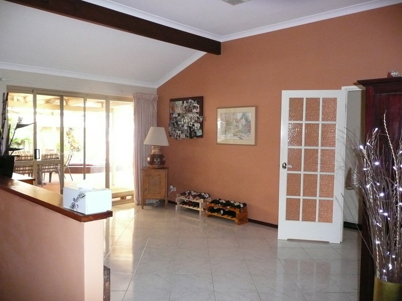 SURE TO IMPRESS Picture 3