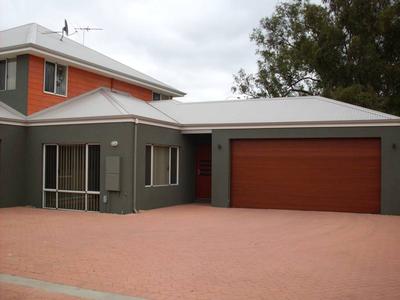 EXECUTIVE HOME - Viewing of this property is a must! Picture