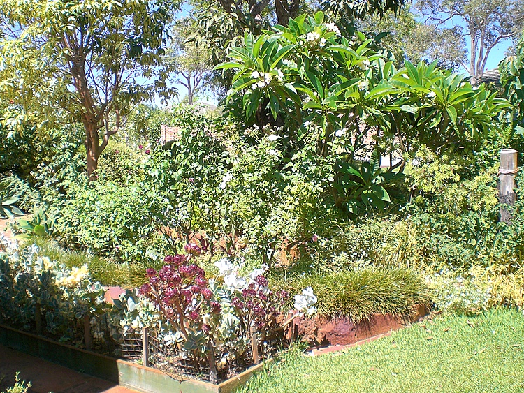 UNDER OFFER Picture 3