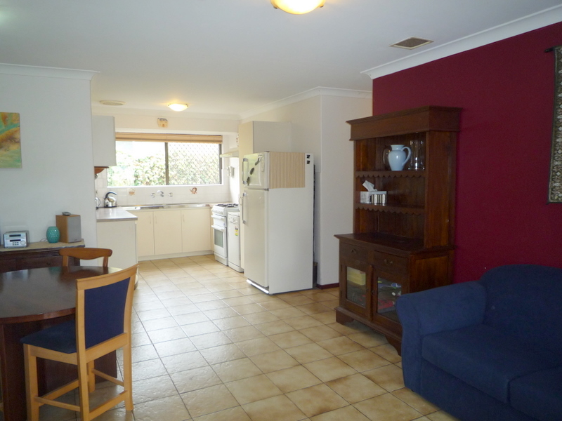 GOLDEN OPPORTUNITY Picture 3