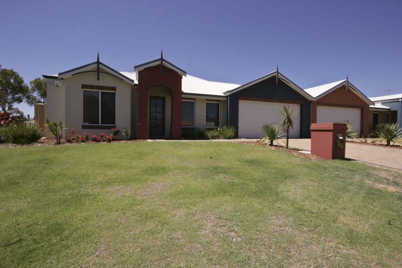 EASY CARE LIVING Picture 3