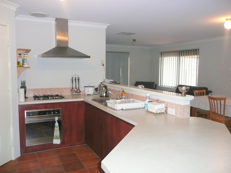 IDEAL FOR INVESTOR OR 1ST HOME BUYER Picture 2