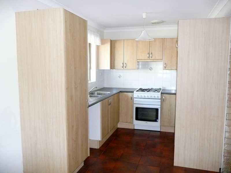 EASY CARE LIVING Picture 2