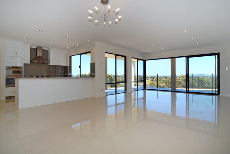 LUXURY AT ITS FINEST Picture 3