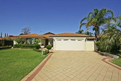 SENSATIONAL FAMILY HOME Picture SENSATIONAL FAMILY HOME Picture