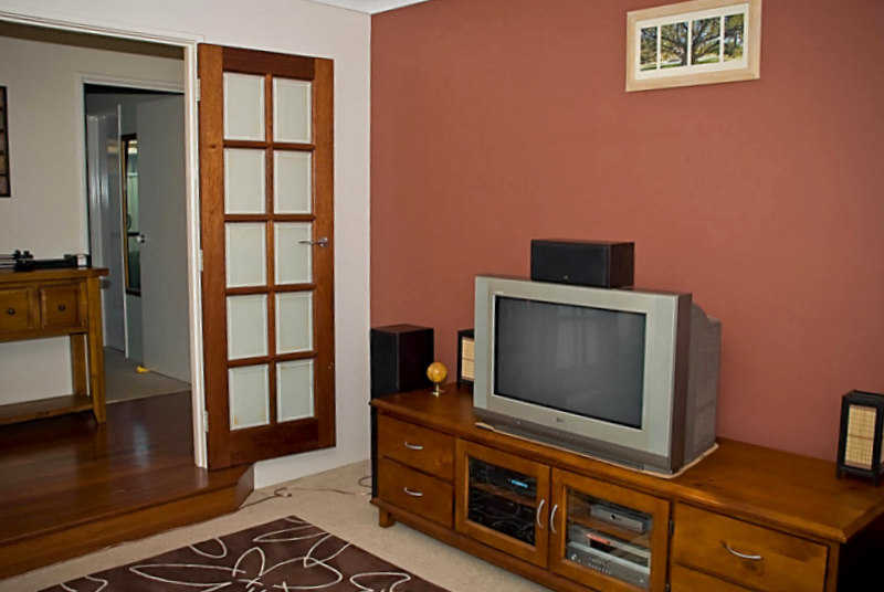 SIMPLY STUNNING Picture 3