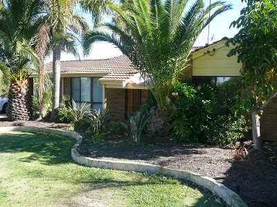 UNDER OFFER BY GEORGE CORREIA Picture