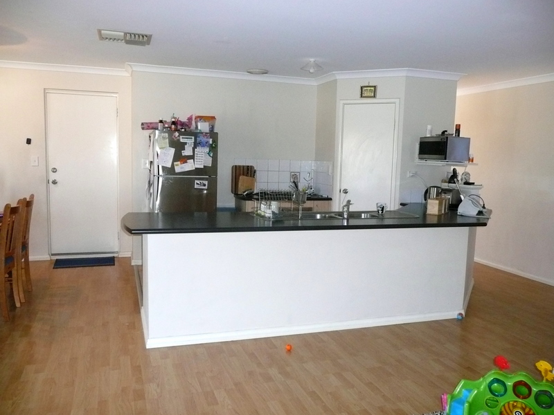 ANOTHER ONE UNDER OFFER BY GEORGE CORREIA Picture 2