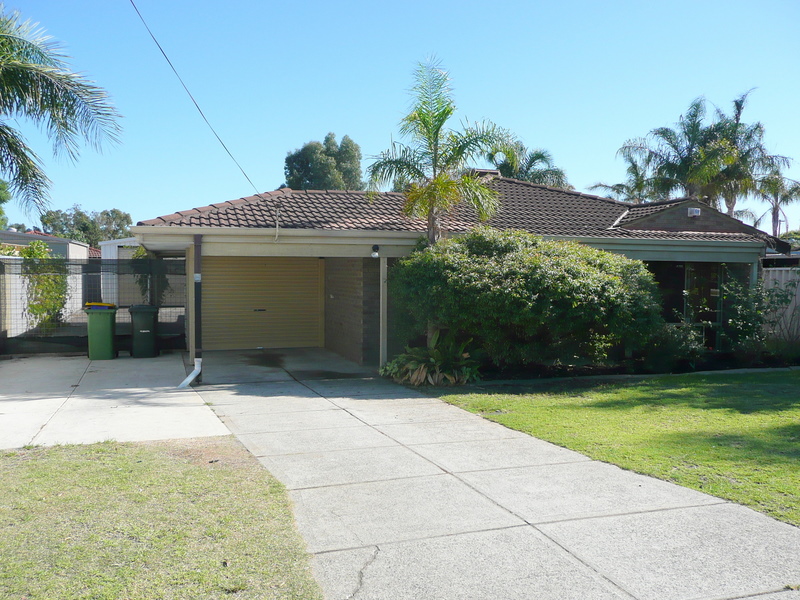 UNDER OFFER BY GEORGE CORREIA Picture 1