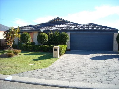 UNDER OFFER BY GEORGE CORREIA Picture UNDER OFFER BY GEORGE CORREIA Picture