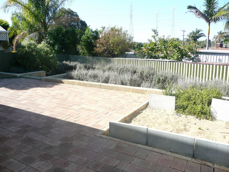 ANOTHER UNDER OFFER BY GEORGE CORREIA Picture 3