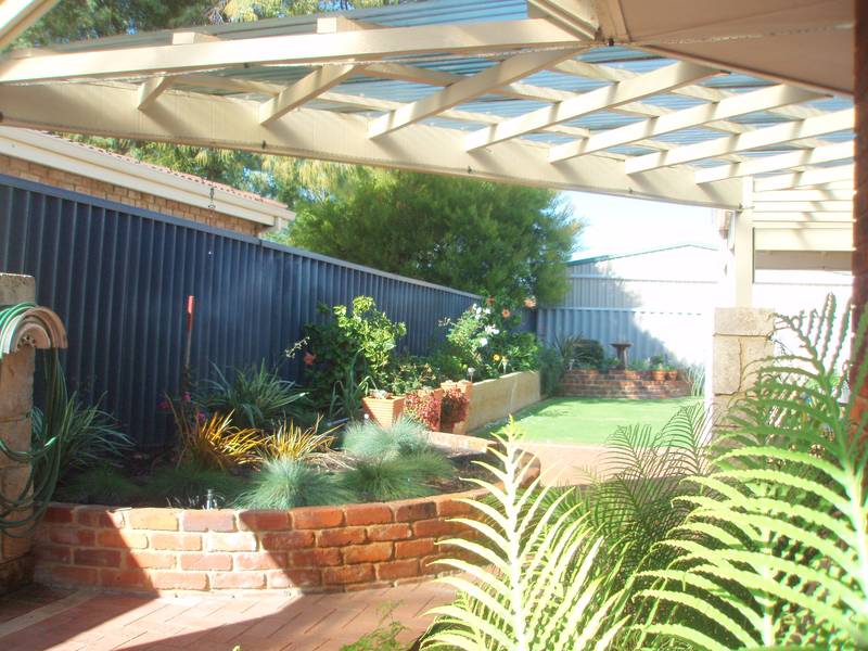 ELEVATED LOCATION & POWERED WORKSHOP Picture 3