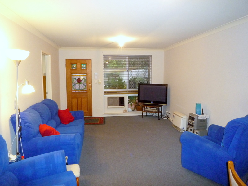 UNDER OFFER BY SOULLA SEMPLE Picture 3