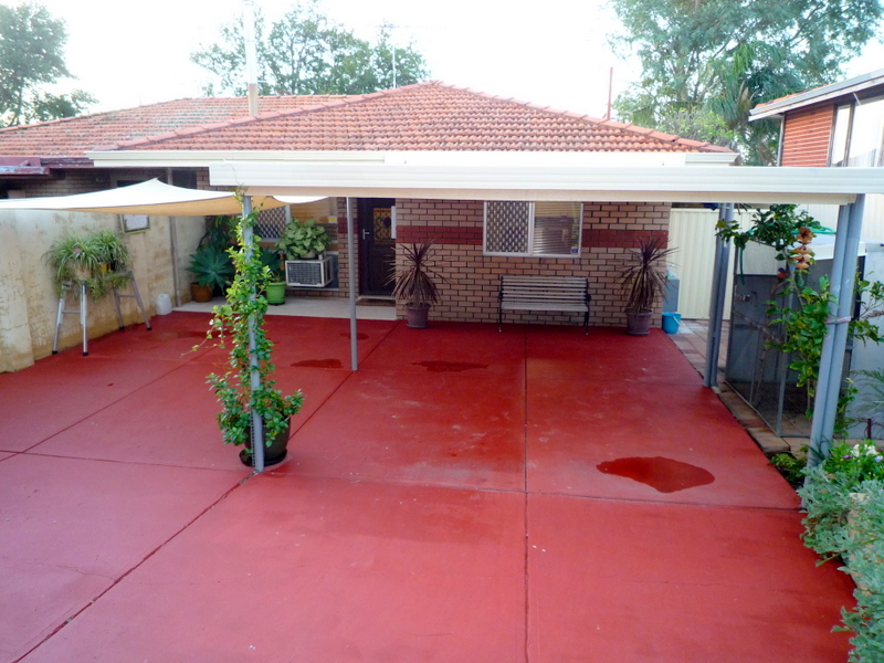 UNDER OFFER BY SOULLA SEMPLE Picture 2