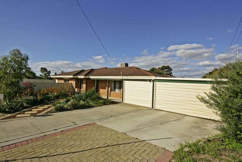 ANOTHER UNDER OFFER BY GEORGE CORREIA Picture 1