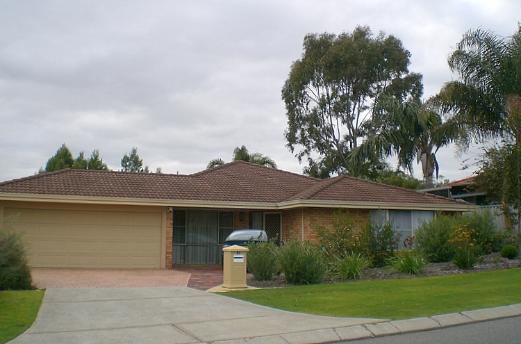 81 Bolderwood Drive, South Lake Picture 1
