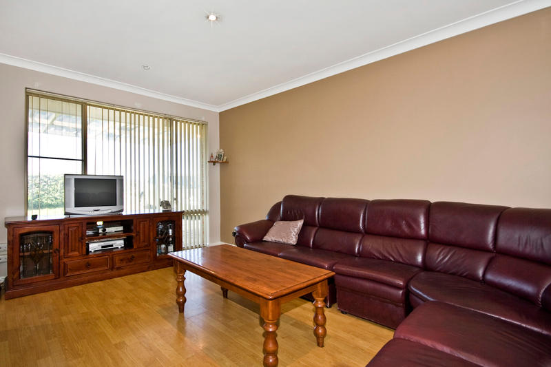 COSY & CONVENIENT! Picture 2