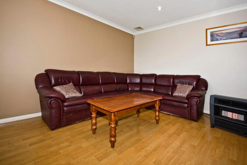 COSY & CONVENIENT! Picture 3