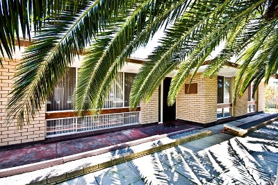 POTENTIAL 4 UNIT DEVELOPMENT SITE!! Picture POTENTIAL 4 UNIT DEVELOPMENT SITE!! Picture